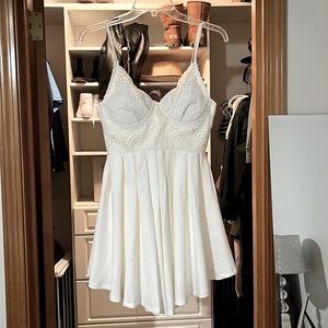 Mura Boutique - Lacy Dress - Small